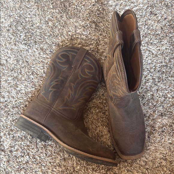 Ariat Other - Ariat Brown Western Cowboy Boots with Embroidered Shaft